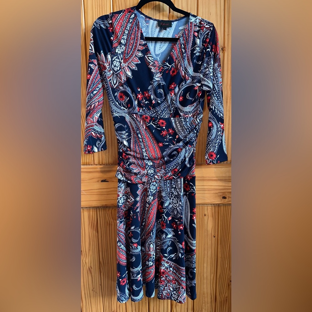 Chic Long Sleeve Paisley Dress in Navy and Red